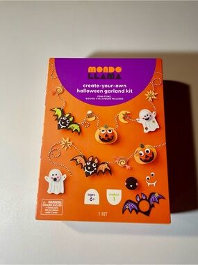 Mondo Llama Create-Your-Own Halloween Garland Kit - Orange & Purple New Sealed